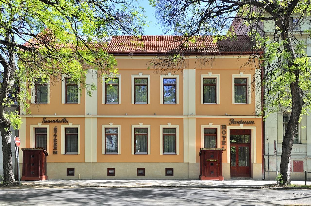 Partium Hotel Szeged Exterior photo